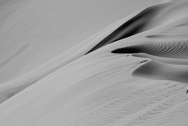 Minimalisme i moderne grafisk design